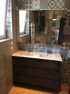 Salle de bains avec meuble vasque à Marcq en Baroeul (Lille)