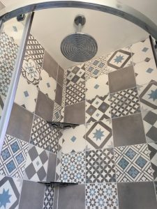 Salle de bains pommeau de douche à Marcq en Baroeul (Lille)