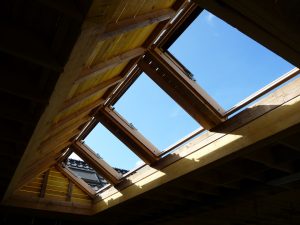 Extension maison fenêtre de toit Velux à Premesques (Lille)